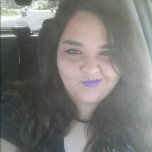 Meet your Posher, Evelyn